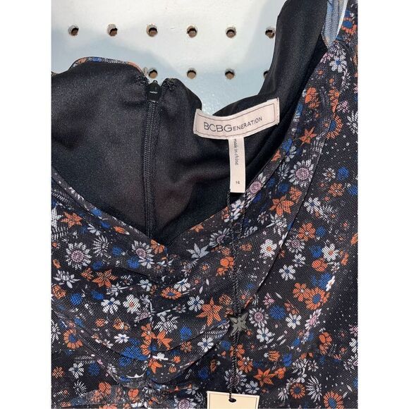 BCBGeneration mesh dress - Picture 3 of 5